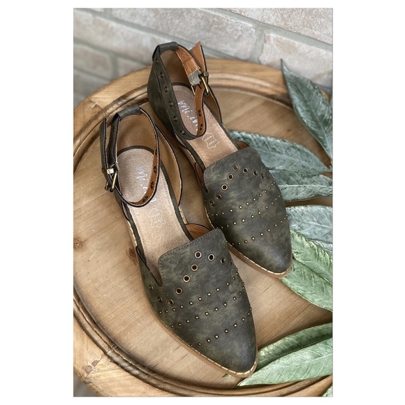 Mi.iM "Jones" Leather Studded Flat -- Khaki - Picture 1 of 7